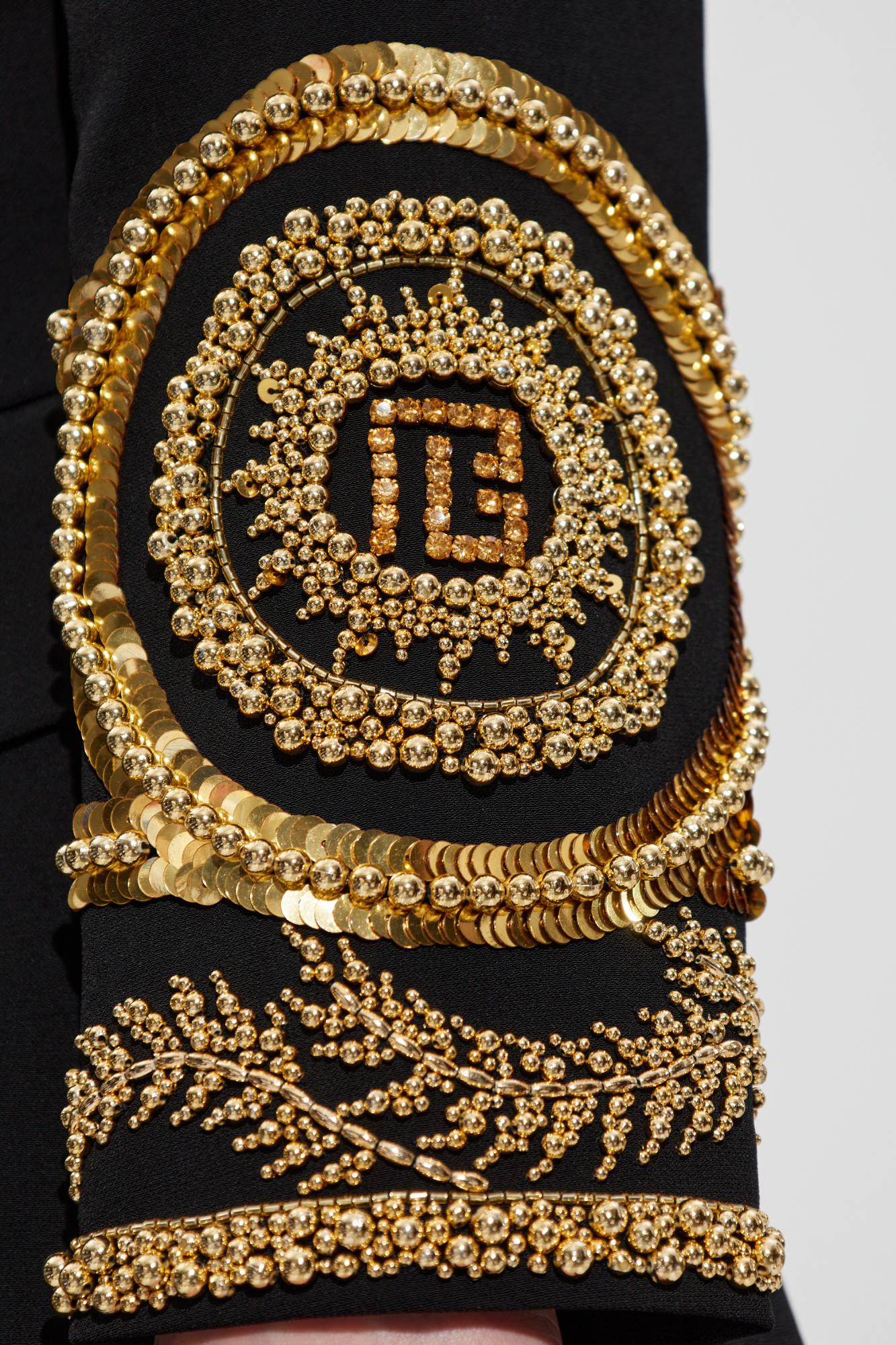 【Balmain】モノグラムウールアンドリネンブレンドショート Balmain Blazer with embroidered pattern | Women's Clothing